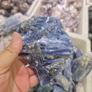 1db Természetes durva Kék kristály Nyers kyanit kövek Minta kristálykvarc Természetes nyers gyógyító kövek Lakberendezés Kézművesség