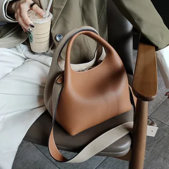 2023 Új téli motingsome patchwork stílusú női vödör táska licsi textúra marhabőr Luxus designer táska Kiváló minőségű női kézitáska