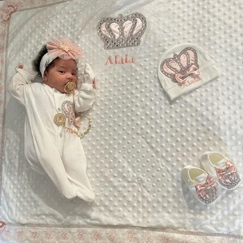 Semleges díszdoboz Babaváró kép Újszülött kórház kilépés az Egyesült Királyságból hercegnő ékszerek korona kézzel készített baba romper pólyás ruha
